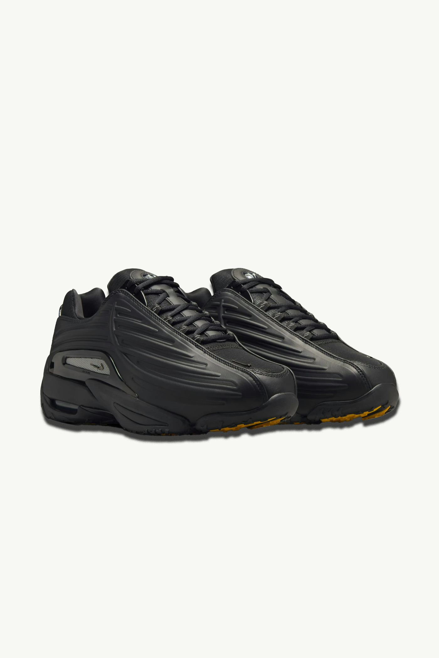 "Hot Step" Sneaker
