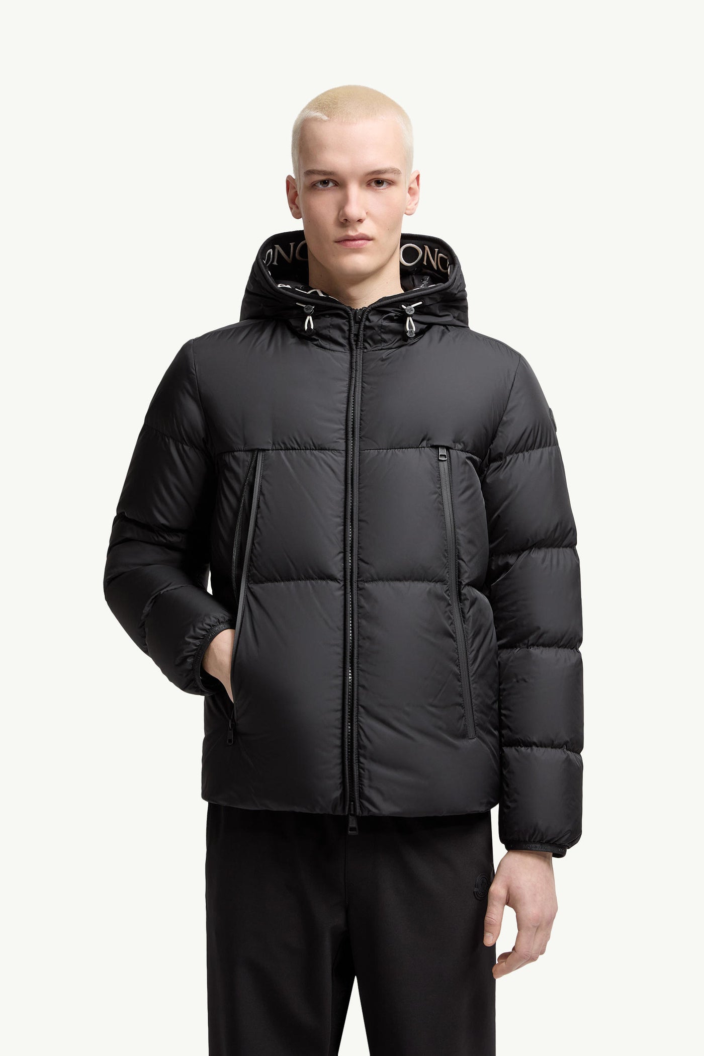 "MC" Montcla kurze Daunenjacke mit Kapuze