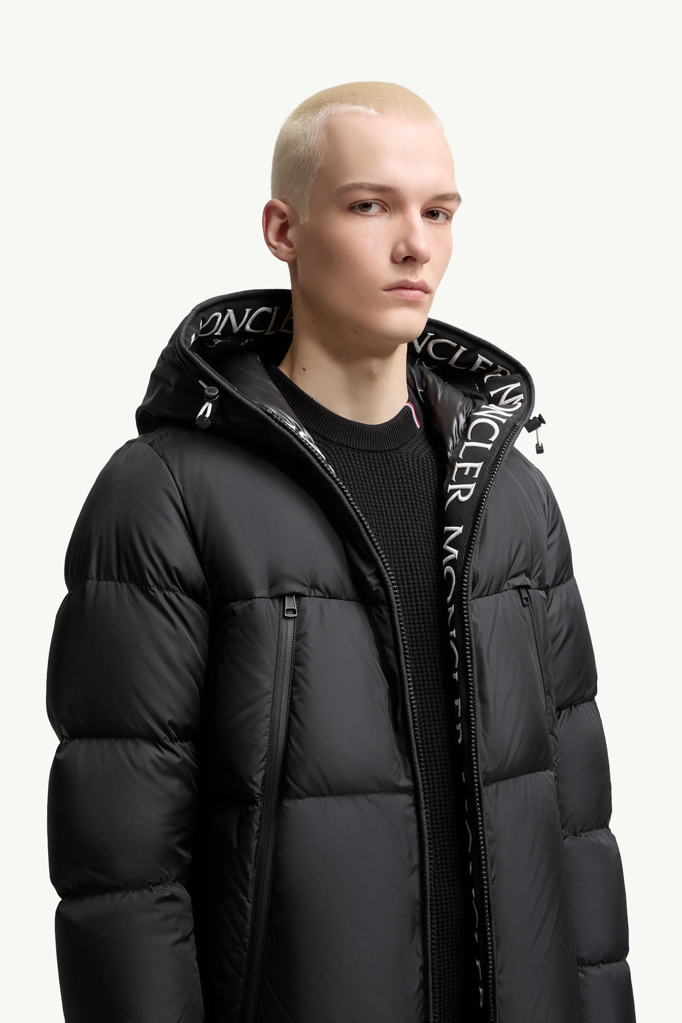 "MC" Montcla kurze Daunenjacke mit Kapuze